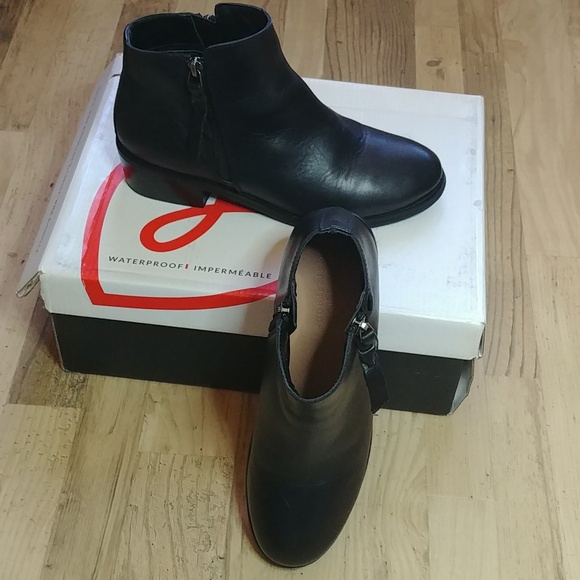 NIB Blondo Leather Ankle Booties 8 Waterproof - Picture 3 of 16